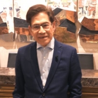 Nhà văn, MC Nguyễn Ngọc Ngạn